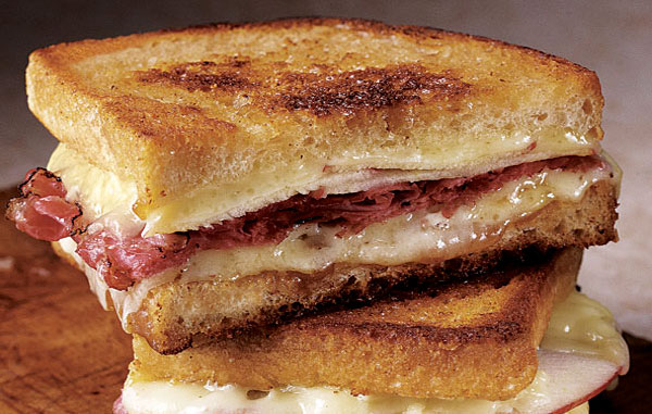 Grilled-Pastrami-&-Cheese-Sandwich